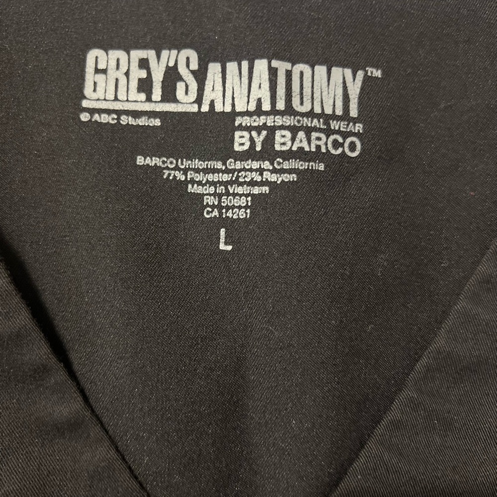 Grey’s Anatomy Scrub Set, L - Picture 4 of 7